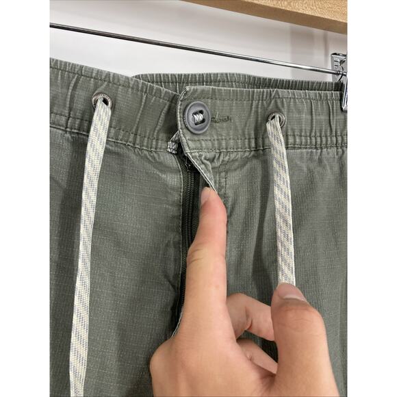 Vuori Ripstop Pants Men’s Large Olive Casual Outdoor Utility 945 - Picture 2 of 9